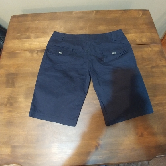 NWT black Bermuda shorts - Picture 3 of 4